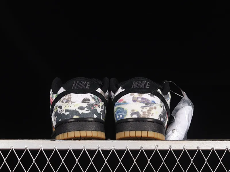 All Categories Nk SB Dunk Series Nk SB Dunk Low Low-top sneakers Pure original version Supreme x Nk SB Dunk Low "Rammellzee" joint model SB low-top sports and leisure sneakers FD8778-001